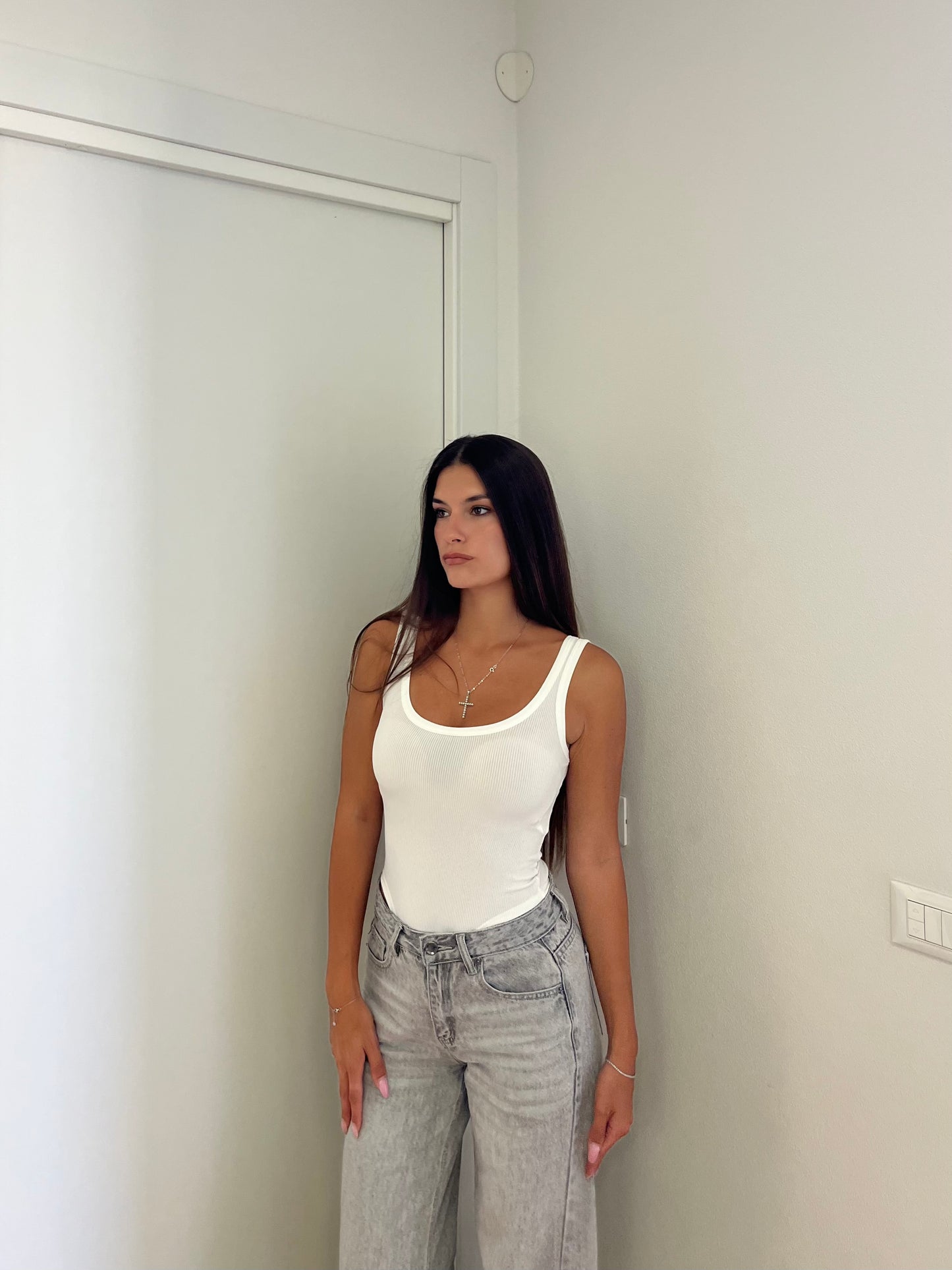 Body BASIC - White