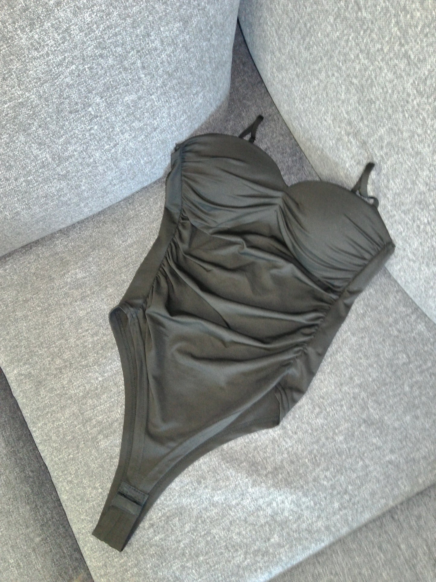 Body - Black