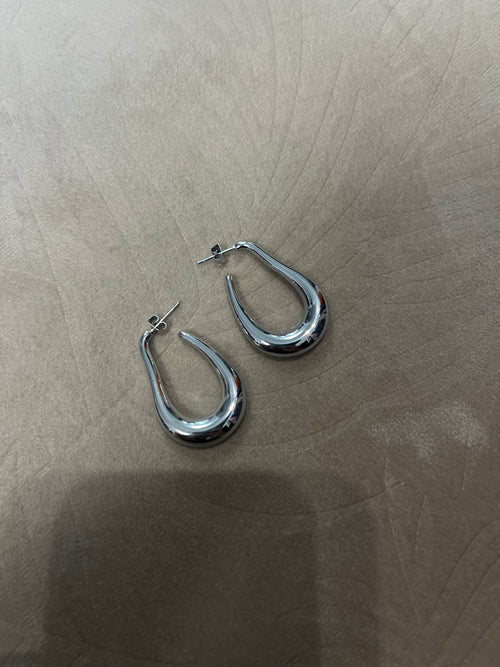 "Oval" earring