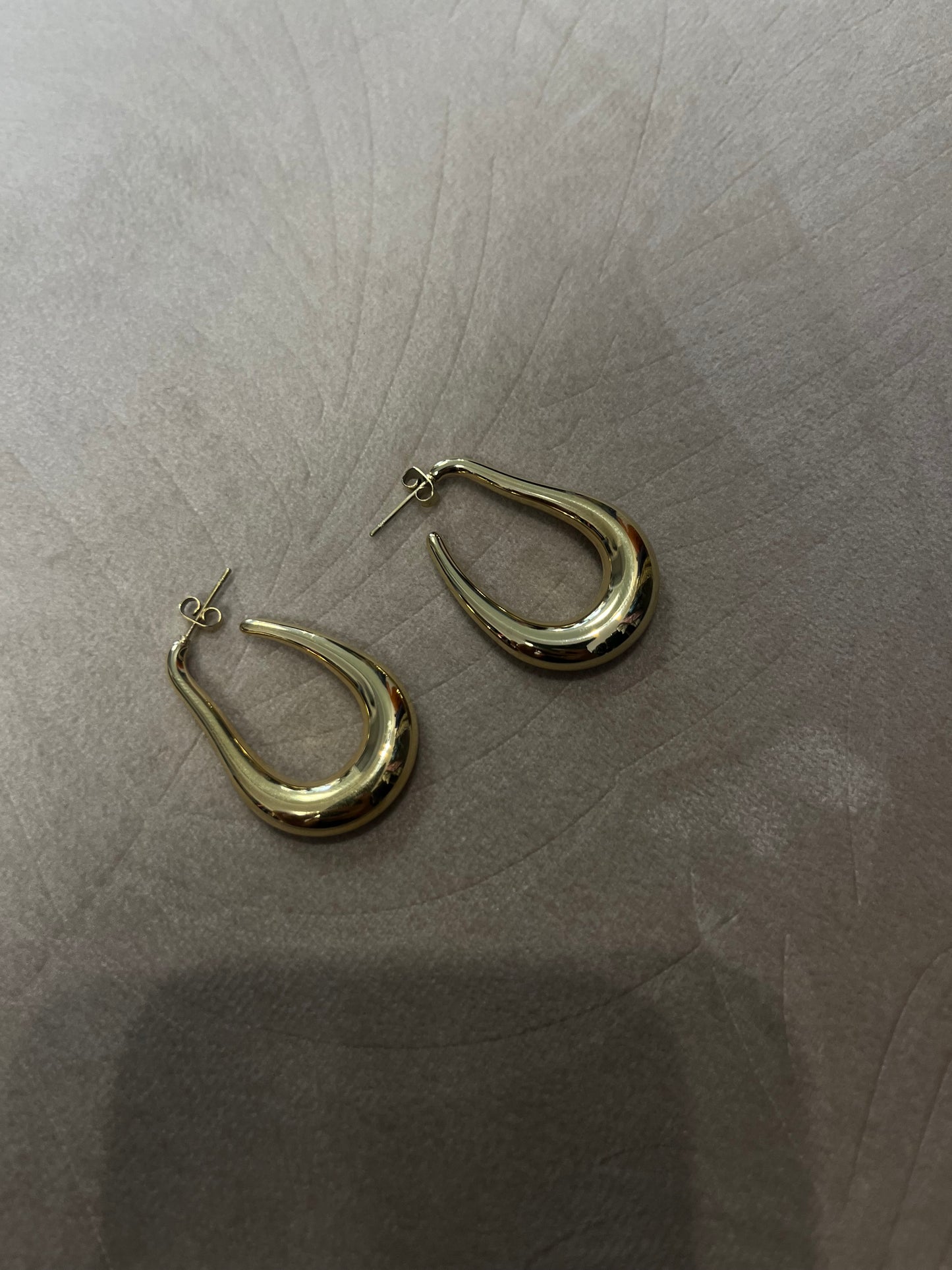 "Oval" earring