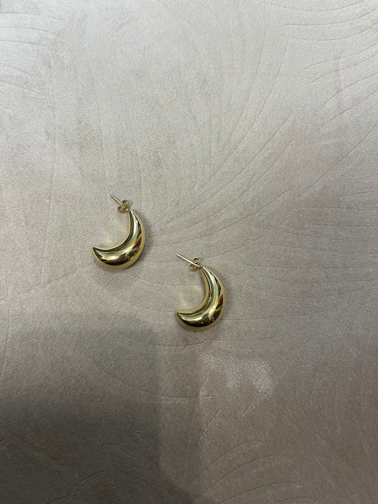 "Moon" earring